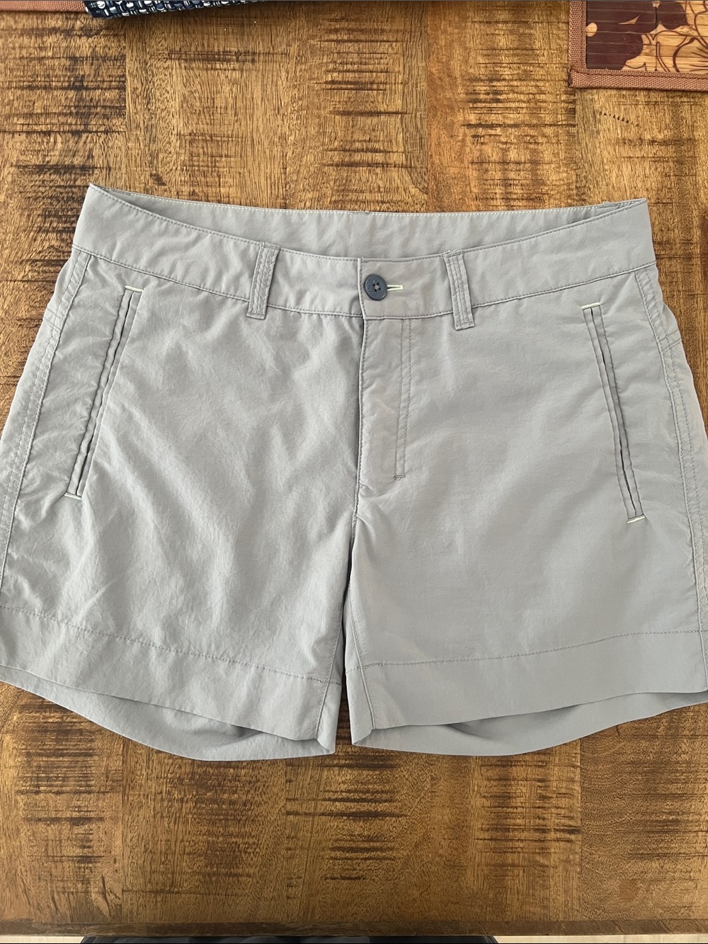 Stio Women's Light Gray Outdoor Tech Shorts